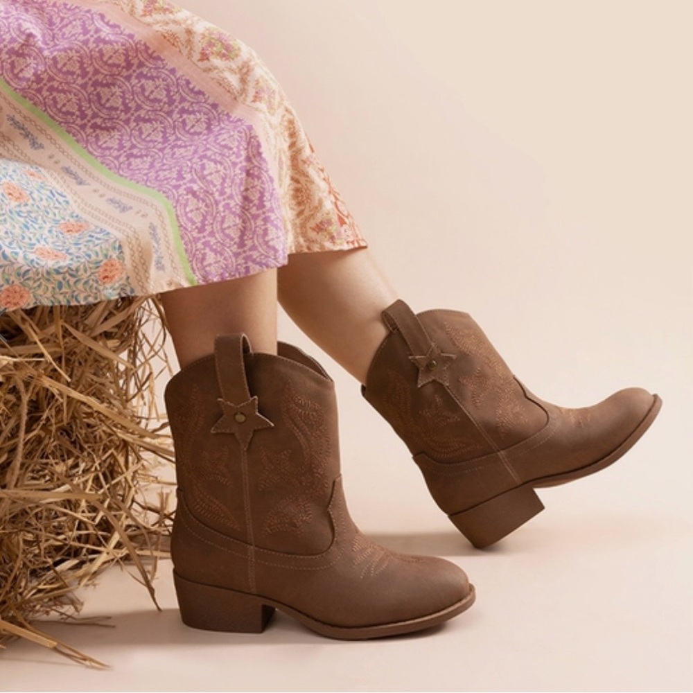 DREAM‎ PAIRS KIDS Embroidered Brown Slip-On Cowgirl Ankle Boots Size 5